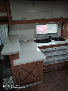                         Przyczepa kempingowa Hobby Excellent 560 - 2012 r. - zdjęcie 4
                        