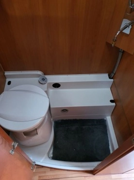                         Przyczepa kempingowa Tabbert Puccini - uszkodzona - zdjęcie 5
                        