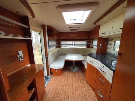                         Przyczepa kempingowa Tabbert Puccini - uszkodzona - zdjęcie 9
                        