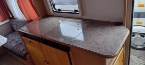                         Przyczepa kempingowa Fendt Karat Dmc 1200 z przedsionkiem  - zdjęcie 6
                        