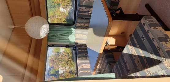                         Knaus Sudwind Country 8404 z 1996 roku  + Namiot Isabella - zdjęcie 10
                        