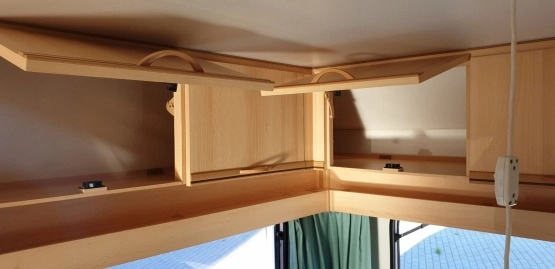                         Knaus Sudwind Country 8404 z 1996 roku  + Namiot Isabella - zdjęcie 13
                        