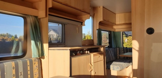                         Knaus Sudwind Country 8404 z 1996 roku  + Namiot Isabella - zdjęcie 19
                        