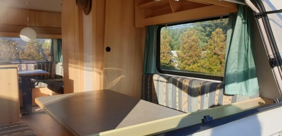                         Knaus Sudwind Country 8404 z 1996 roku  + Namiot Isabella - zdjęcie 2
                        