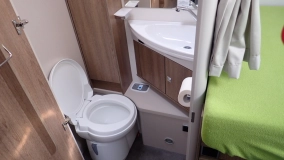                         Dethleffs Trend Integra 7057 EB z2020 - zdjęcie 9
                        