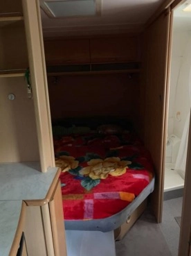                         Przyczepa campingowa Dethleffs Bedium DeLux 2002 r. - zdjęcie 8
                        