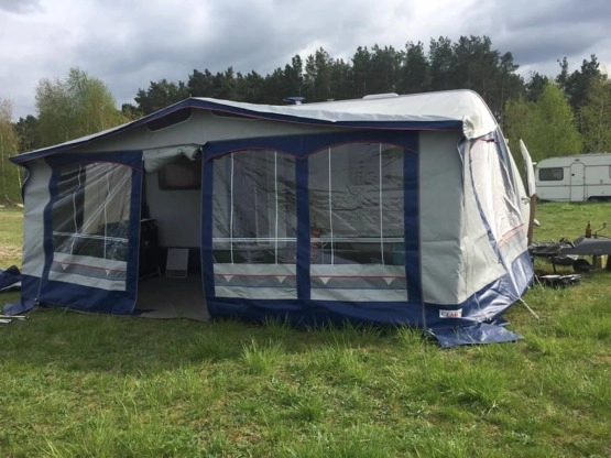                         Przyczepa campingowa Dethleffs Bedium DeLux 2002 r. - zdjęcie 9
                        