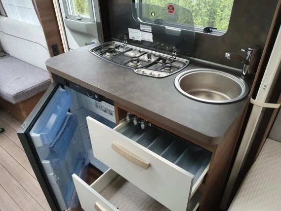                         Knaus Sport 540 Silver Selection, rocznik 2019 - zdjęcie 14
                        
