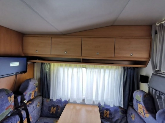                         Kamper Knaus Sun Traveller 2,8 D, garaż, 2x klima - zdjęcie 10
                        