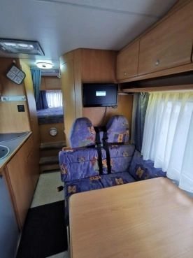                         Kamper Knaus Sun Traveller 2,8 D, garaż, 2x klima - zdjęcie 23
                        