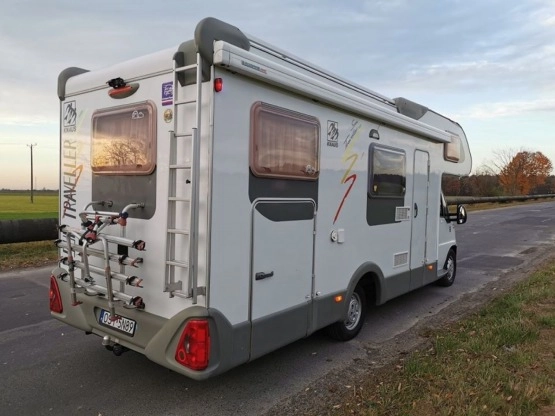                         Kamper Knaus Sun Traveller 2,8 D, garaż, 2x klima - zdjęcie 36
                        