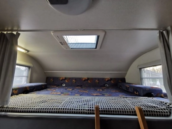                         Kamper Knaus Sun Traveller 2,8 D, garaż, 2x klima - zdjęcie 4
                        