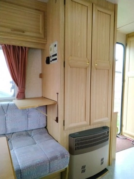                         Przyczepa kempingowa Elddis Wisp 470 5 osobowa - zdjęcie 10
                        