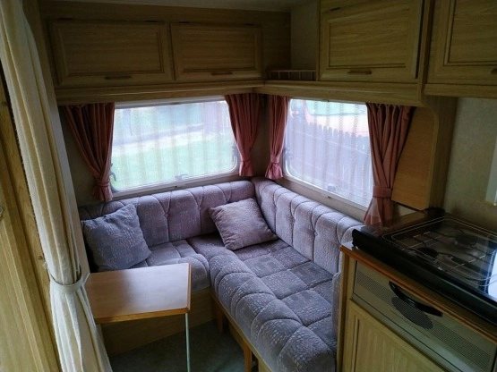                         Przyczepa kempingowa Elddis Wisp 470 5 osobowa - zdjęcie 2
                        