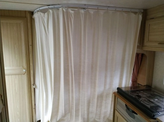                         Przyczepa kempingowa Elddis Wisp 470 5 osobowa - zdjęcie 7
                        