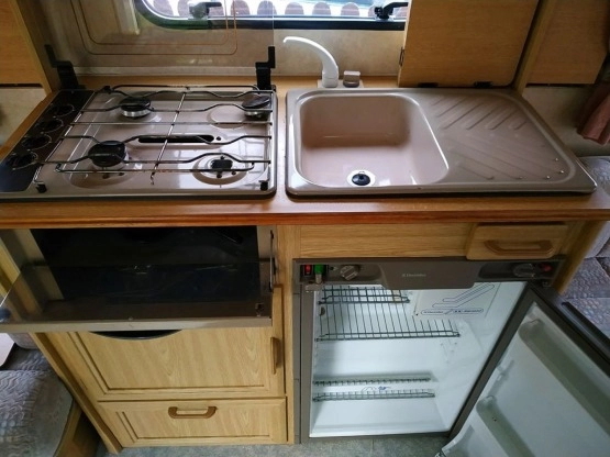                         Przyczepa kempingowa Elddis Wisp 470 5 osobowa - zdjęcie 8
                        