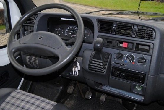                         Kamper CITROEN 2.5 D Niski przebieg! Piękny środek! Hak! Zarej. OKAZJA! - zdjęcie 3
                        