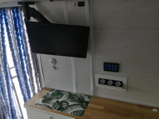                         Kampera Renault Master 2011 r., 4 osobowy - zdjęcie 14
                        