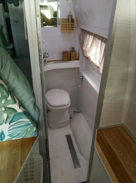                         Kampera Renault Master 2011 r., 4 osobowy - zdjęcie 16
                        