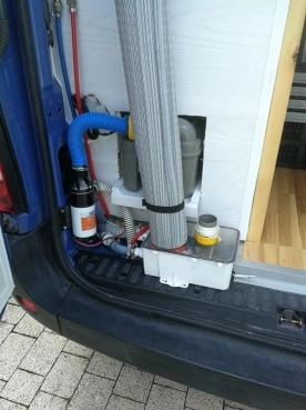                         Kampera Renault Master 2011 r., 4 osobowy - zdjęcie 7
                        