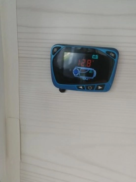                         Kampera Renault Master 2011 r., 4 osobowy - zdjęcie 8
                        