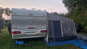                         Przyczepa kempingowa LMC | 6 osobowa | 2004 - zdjęcie 6
                        