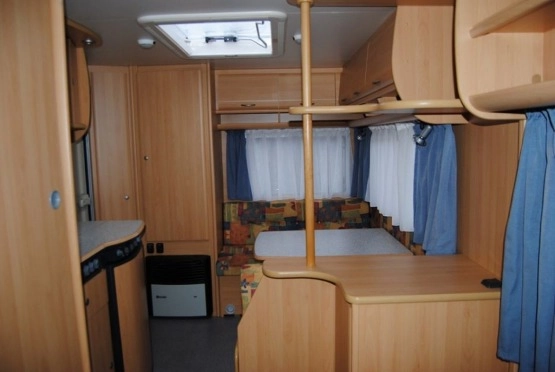                         DETHLEFFS CAMPER Zarejestrowana! Przestronny prysznic! Zadbana! Sucha! - zdjęcie 2
                        