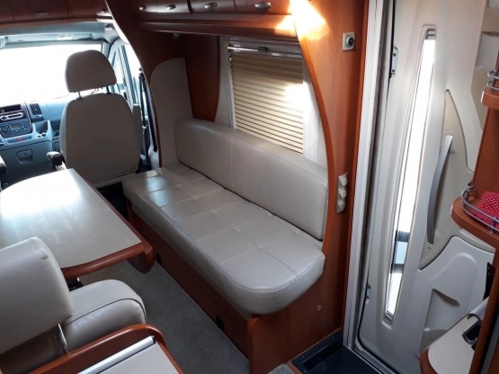                         Kamper Hobby, baza Fiat Ducato, na kategorię C - zdjęcie 26
                        