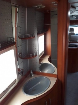                         Kamper Hobby, baza Fiat Ducato, na kategorię C - zdjęcie 4
                        