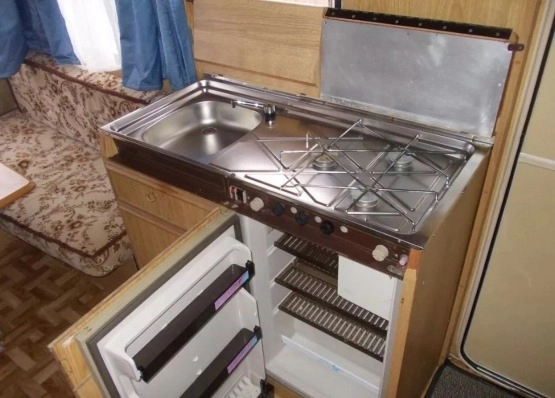                         Przyczepa kempingowa TEC 400 dla 4 osób - zdjęcie 13
                        