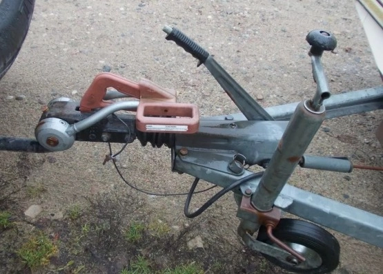                         Przyczepa kempingowa TEC 400 dla 4 osób - zdjęcie 9
                        