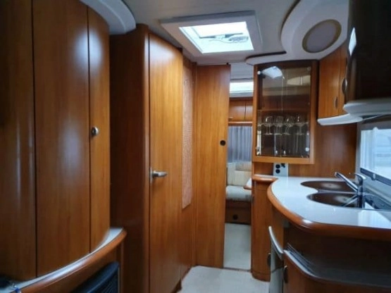                         Hobby 540 UK Excellent 2009 MOVER, przedsionek Isabella - zdjęcie 8
                        