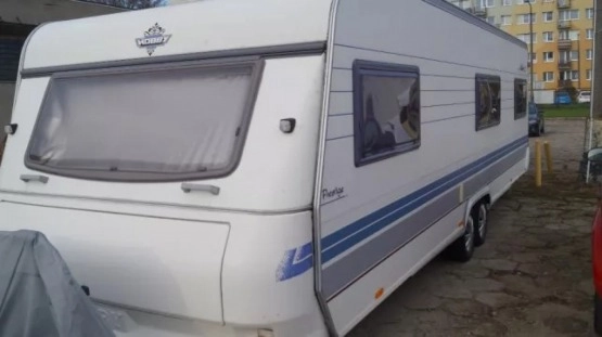                         Sprzedam przyczepę Kempingową Hobby 720 UML Prestige - zdjęcie 5
                        