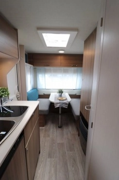                         Przyczepa kempingowa Dethleffs C Joy 410QL model 2020 nowa - zdjęcie 5
                        