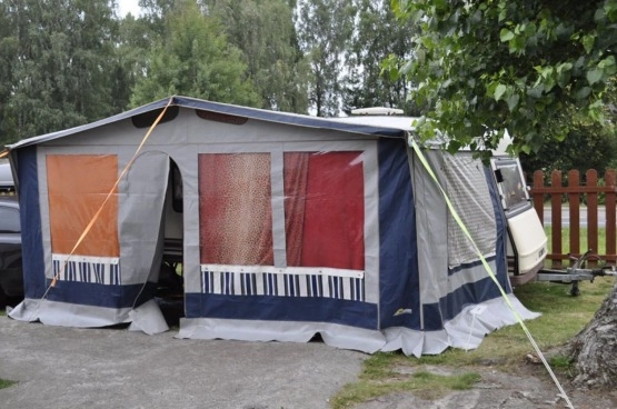                         Przyczepa kempingowa BURSTNER CITY 1985 r. + Przedsionek - zdjęcie 2
                        