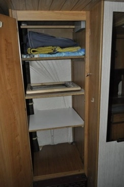                         Przyczepa kempingowa BURSTNER CITY 1985 r. + Przedsionek - zdjęcie 9
                        