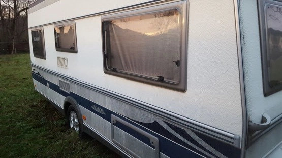                         Przyczepa Fendt 500 Platin + przedsionek + plandeka na zimę - zdjęcie 10
                        