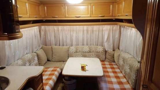                         Przyczepa Fendt 500 Platin + przedsionek + plandeka na zimę - zdjęcie 6
                        