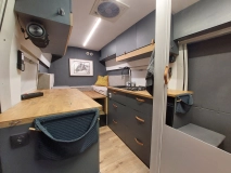                         Campervan Peugeot Boxer 2017 160KM 140tyś. km - zdjęcie 20
                        