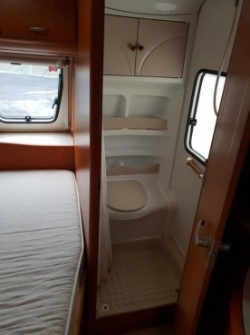                         Przyczepa Hobby Excellent z 2007 roku - zdjęcie 4
                        