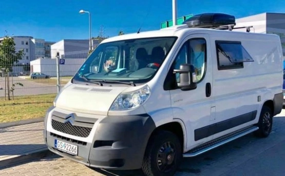                         Citroen Jumper 2,2 rok 2007 - uszkodzony - zdjęcie 4
                        