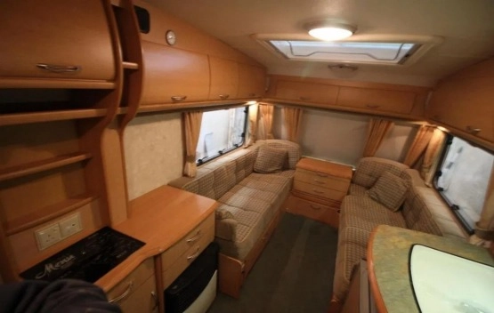                         Abby Meveric - zdjęcie 3
                        