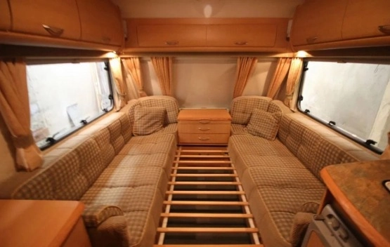                         Abby Meveric - zdjęcie 9
                        