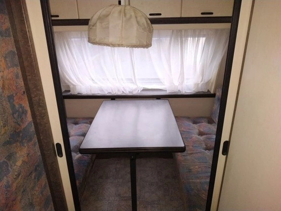                         Przyczepa kempingowa Hobby 420 Classic 1994 rok - zdjęcie 6
                        