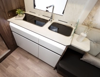                         Amphitryon 998 - zdjęcie 18
                        