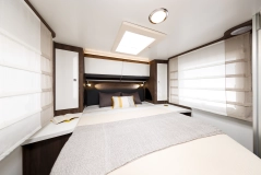                         Amphitryon 998 - zdjęcie 12
                        