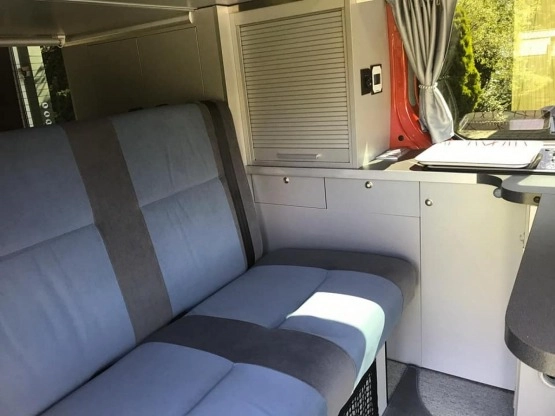                         Renault Trafic L2H2 BusKamper - zdjęcie 18
                        