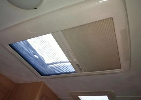                         Przyczepa kempingowa Elddis 505 - zdjęcie 19
                        