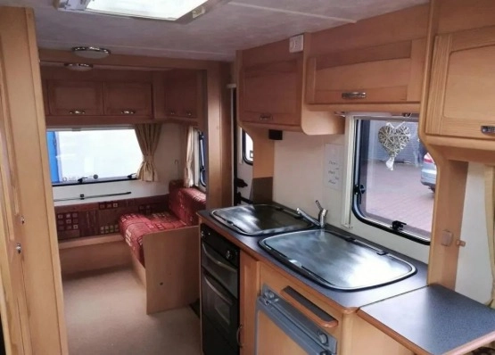                         Przyczepa kempingowa Elddis 505 - zdjęcie 5
                        