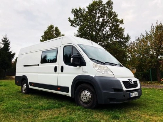                         Piękny Kamper Peugeot Boxer - zdjęcie 5
                        